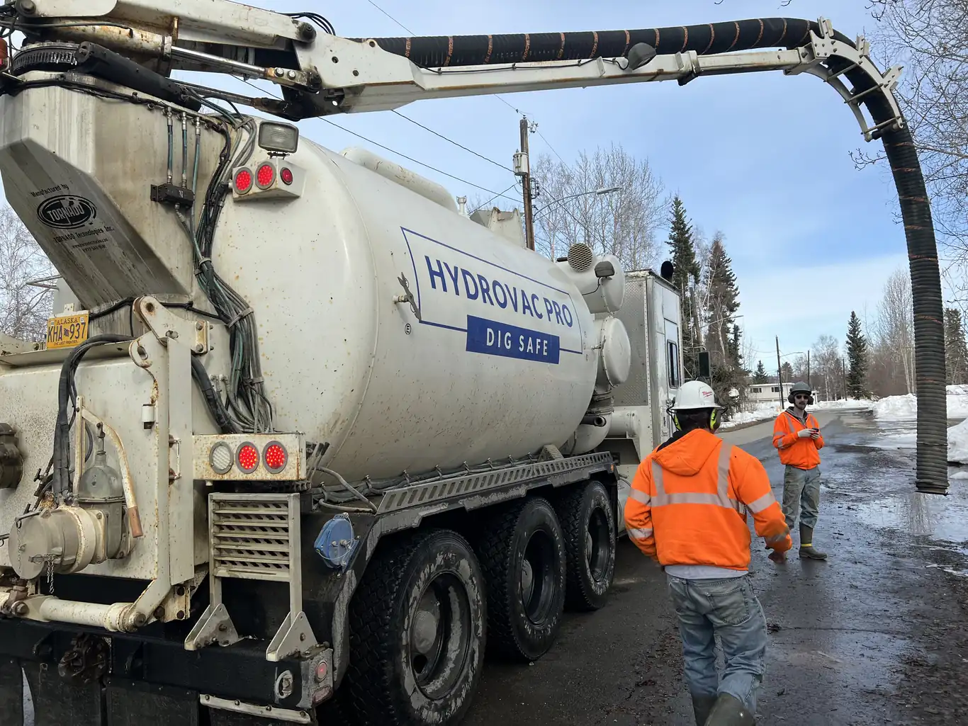 Hydrovac Pro truck and crew in Fairbanks, Alaska
