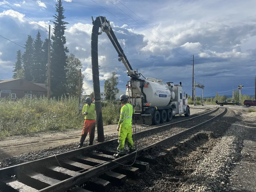Slot Trenching and Precision Excavation by Hydrovac Pro